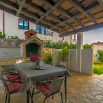 Mate Διαμέρισμα