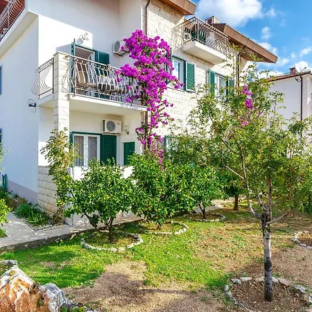Apartament Mate