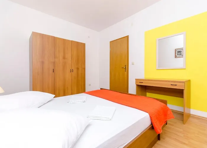 Mate Apartment *