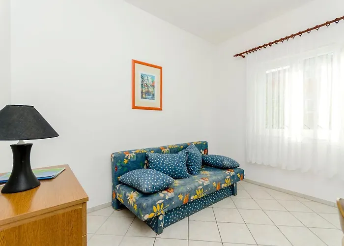 Mate Apartment *